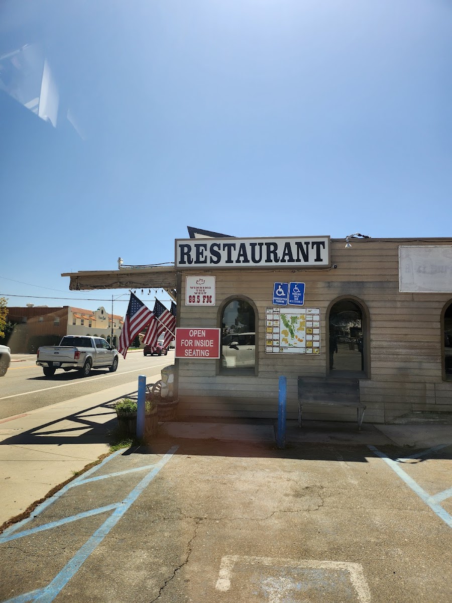 Mt Whitney Restaurant - Photo 6