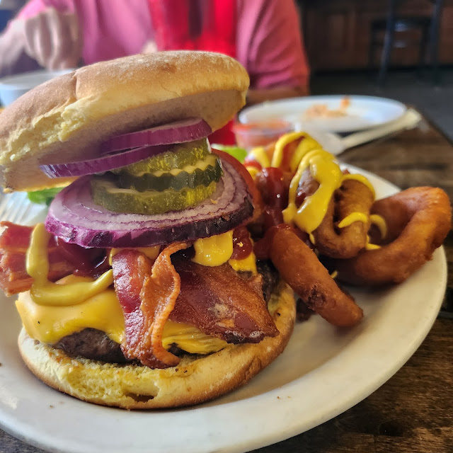 Bacon Cheeseburger