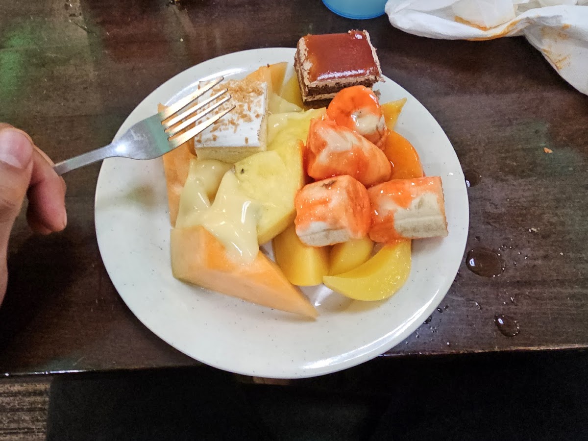 Hibachi Buffet & Grill - Photo 7