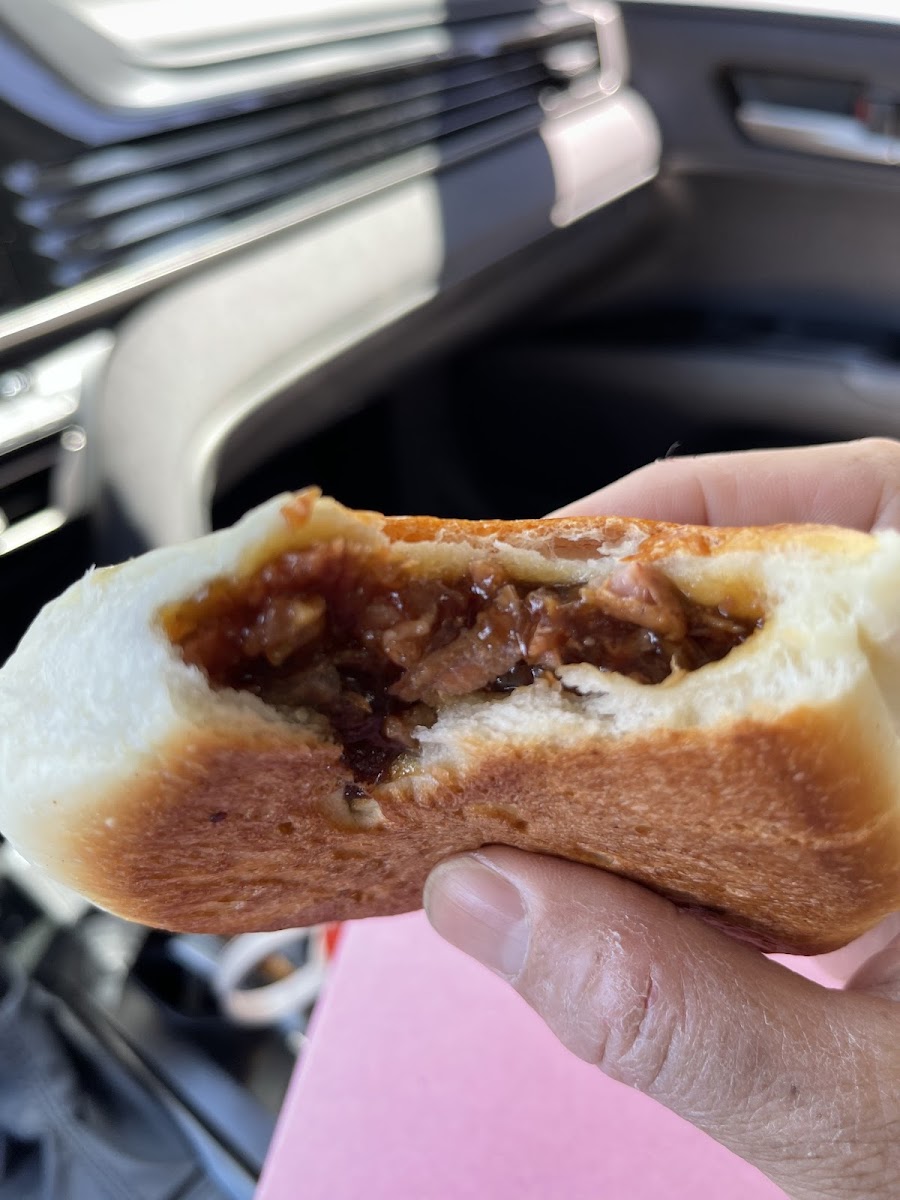 Lung Fung Bakery - Photo 6