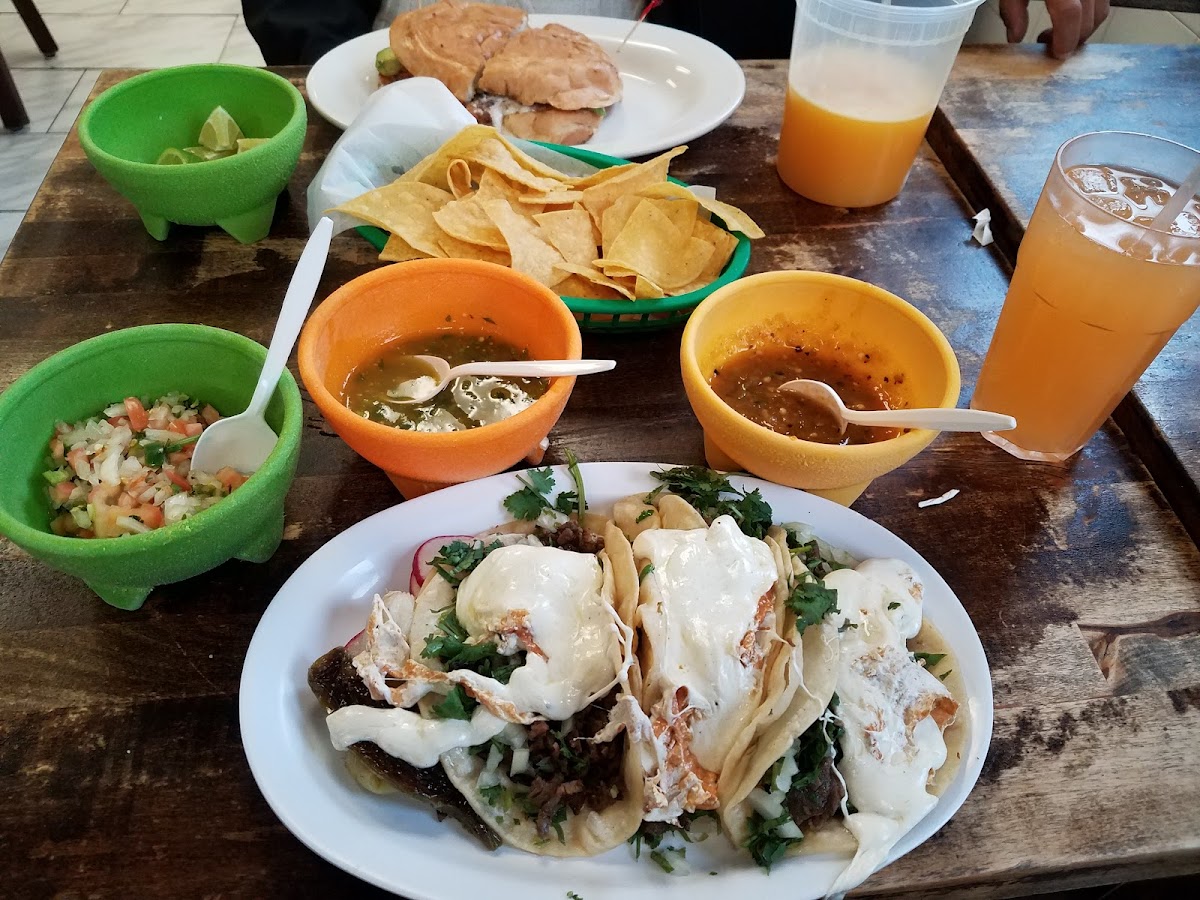 El Oaxaqueño 2 - Photo 1