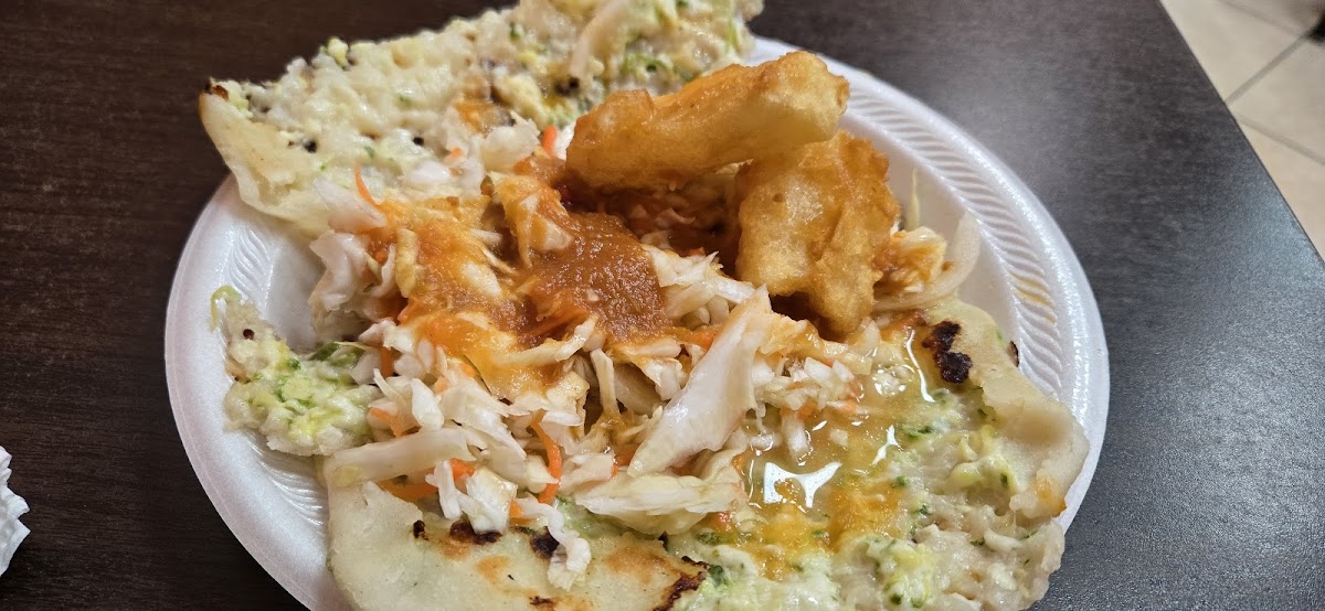 Pupusa Restaurant - Photo 8