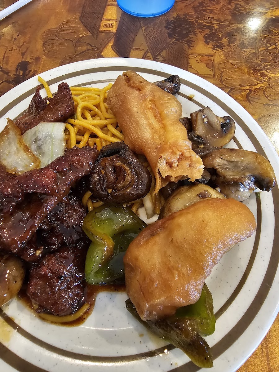 Ocean Garden Buffet - Photo 4