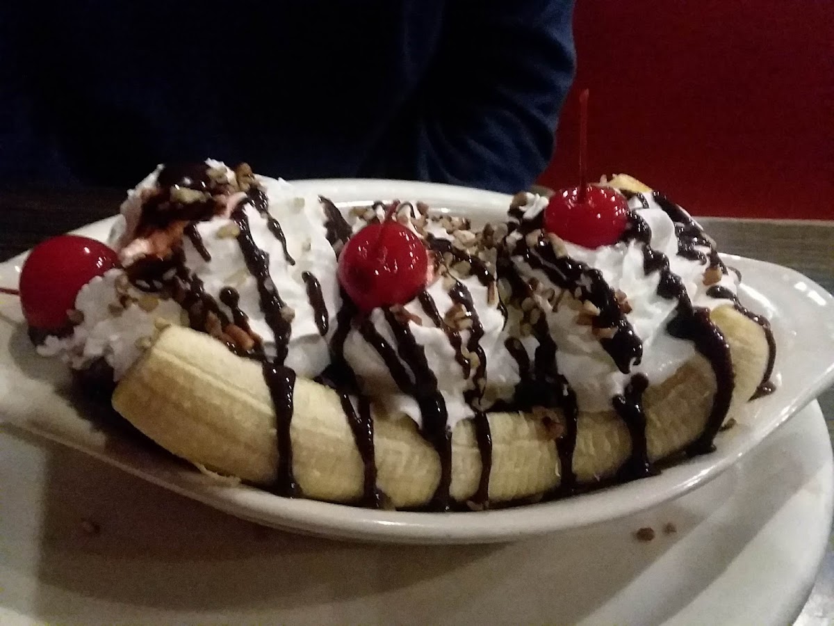 Big Daddy's Burgers & Shakes - Photo 9