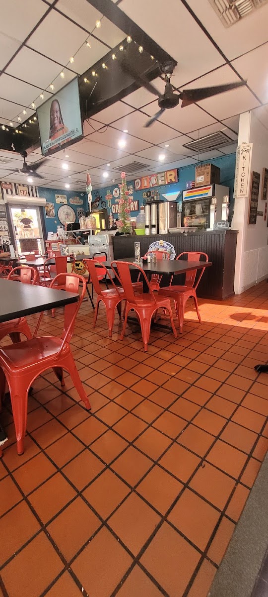 Big Daddy's Burgers & Shakes - Photo 2