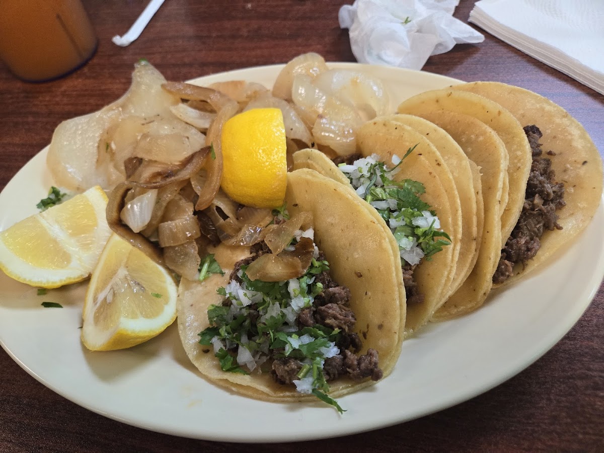 Taqueria El Paisano Dallas - Photo 2