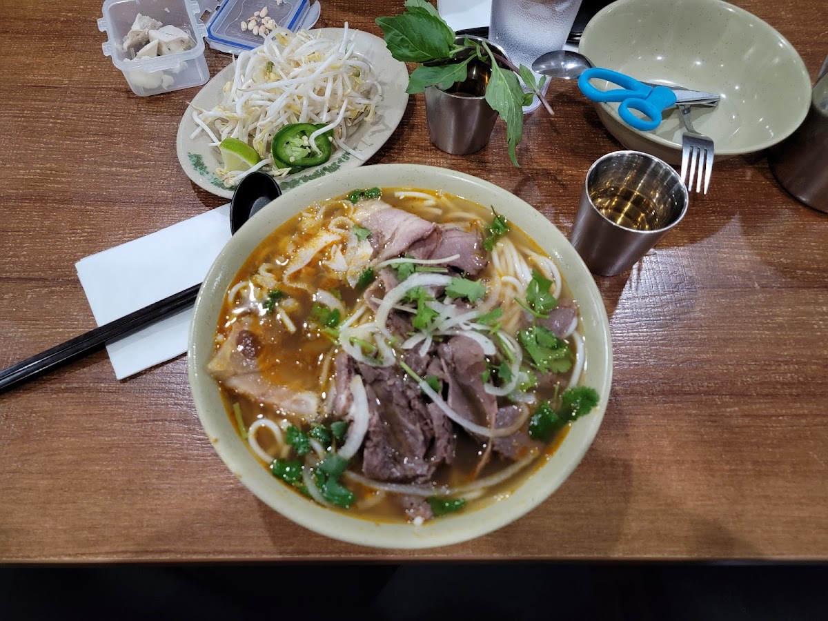 Pho 99 Coquitlam - Photo 2