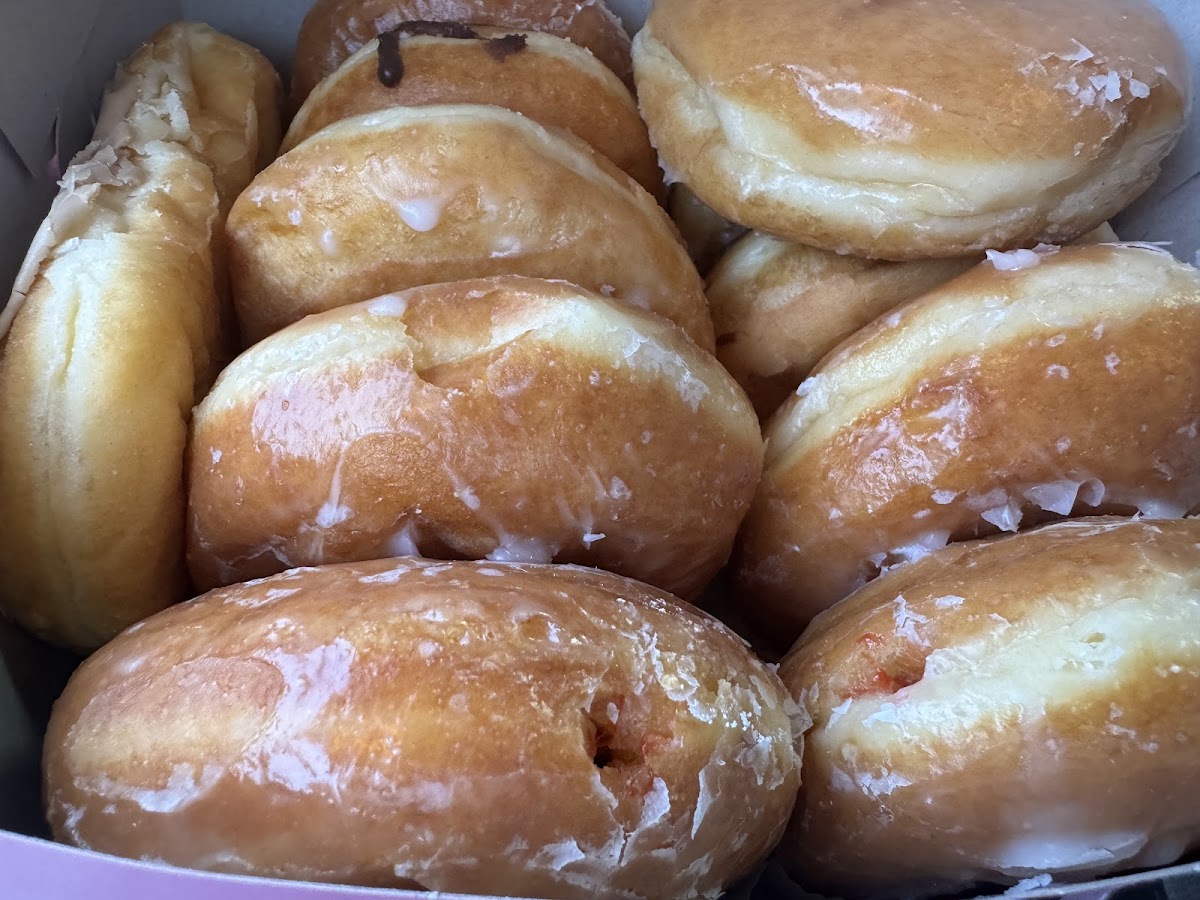Rose Donuts - Photo 1