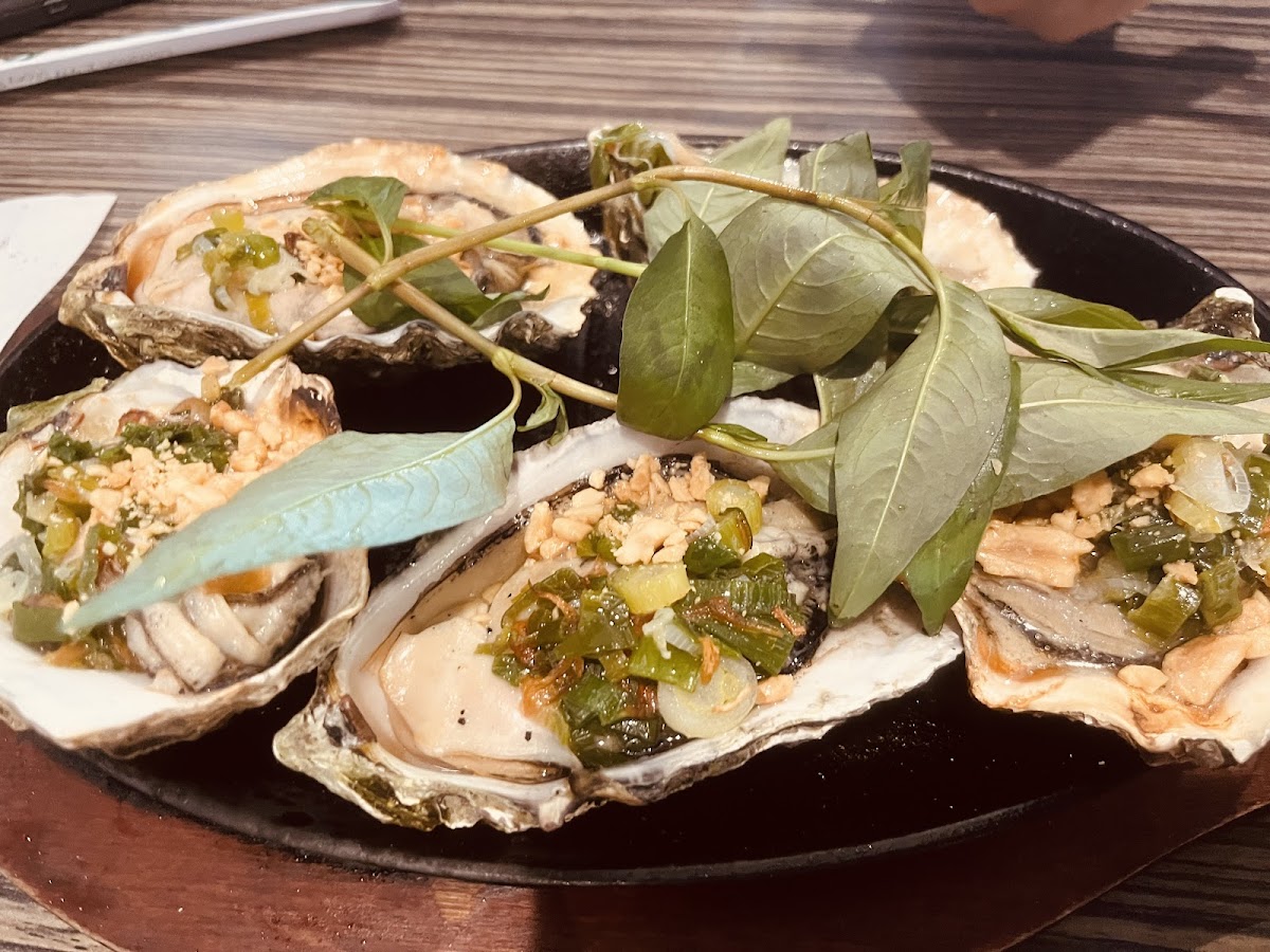 Dong Que Restaurant - Photo 1