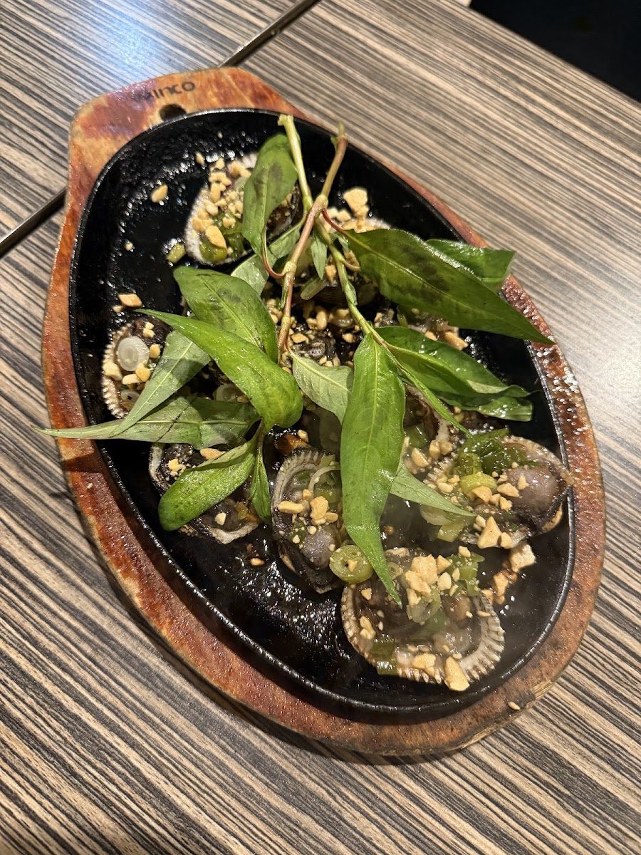Dong Que Restaurant - Photo 2