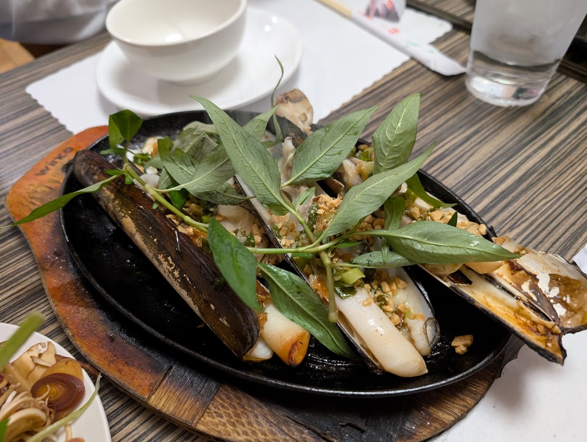 Dong Que Restaurant - Photo 7