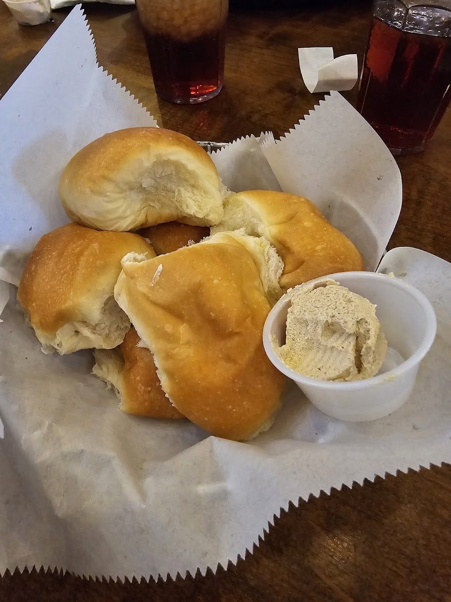 Heitmiller Steakhouse - Photo 9