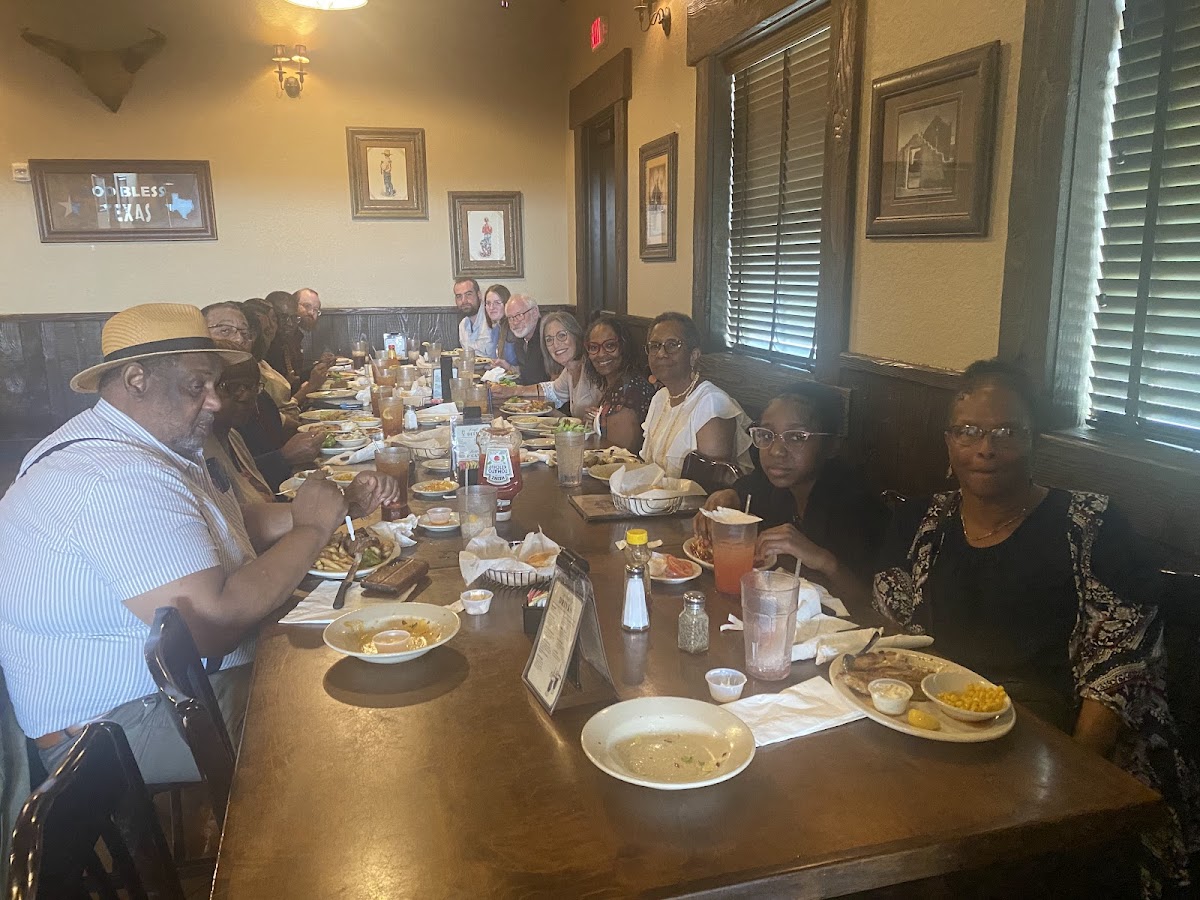 Heitmiller Steakhouse - Photo 4
