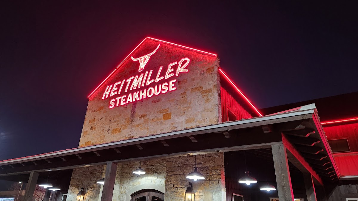 Heitmiller Steakhouse - Photo 6