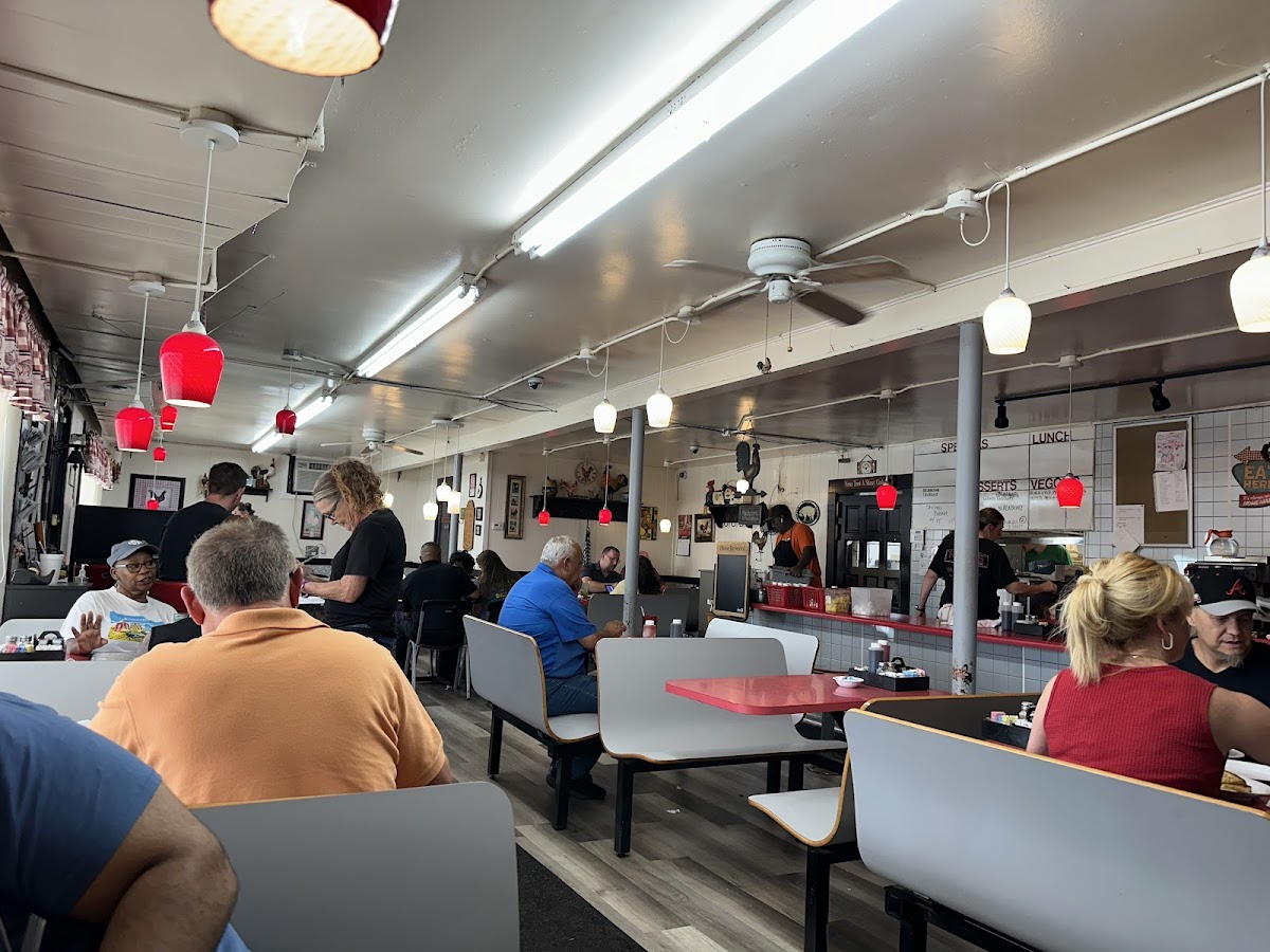 Ruth's Family Restaurant - Photo 5