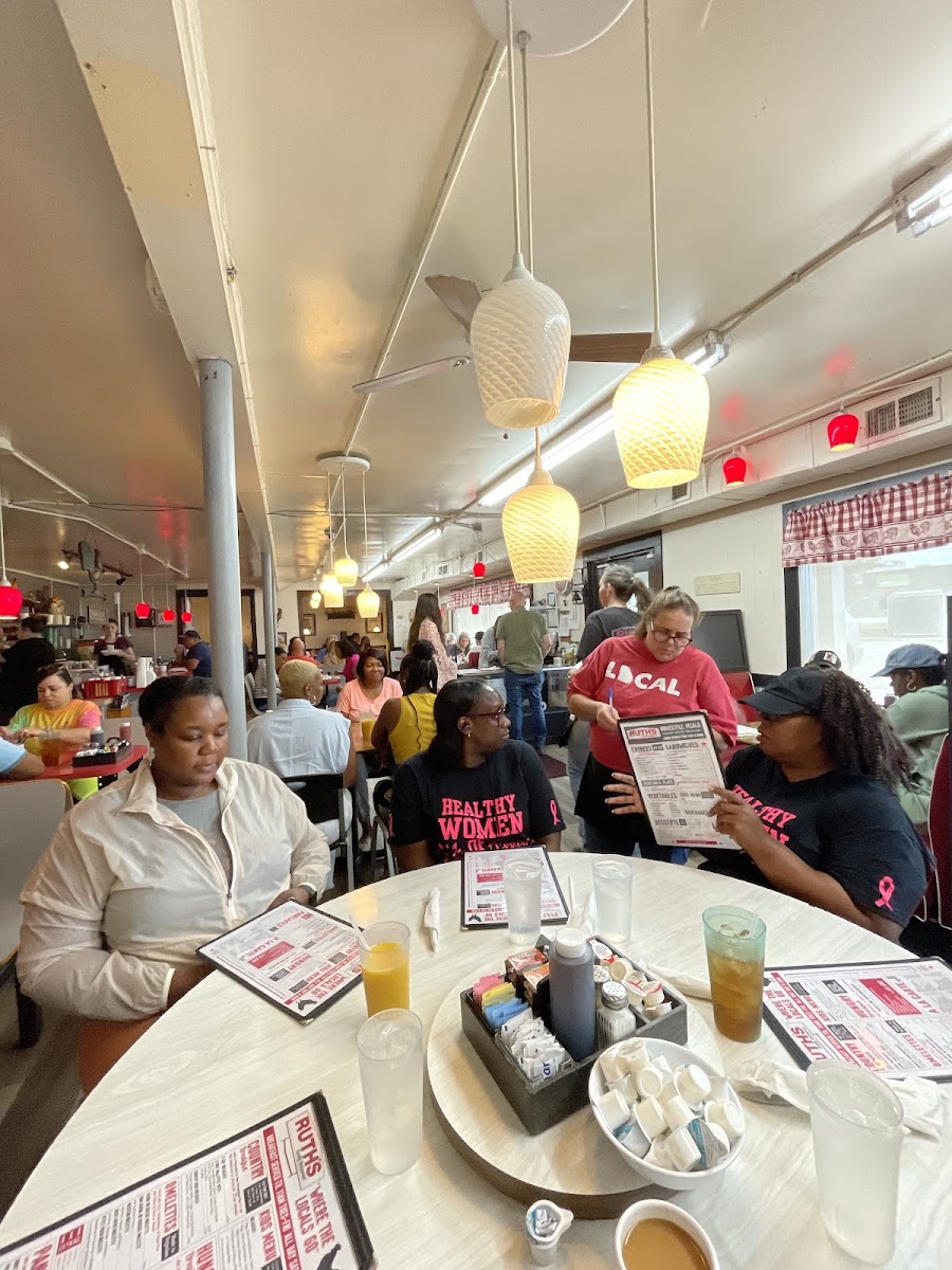 Ruth's Family Restaurant - Photo 8