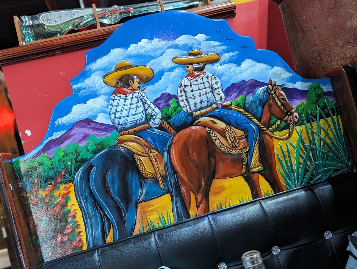 La Centinela Mexican Restaurant - Photo 9