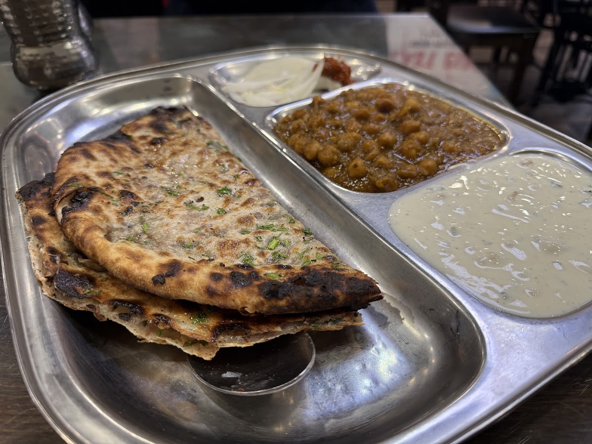 Punjabi Dhaba Hicksville - Photo 5