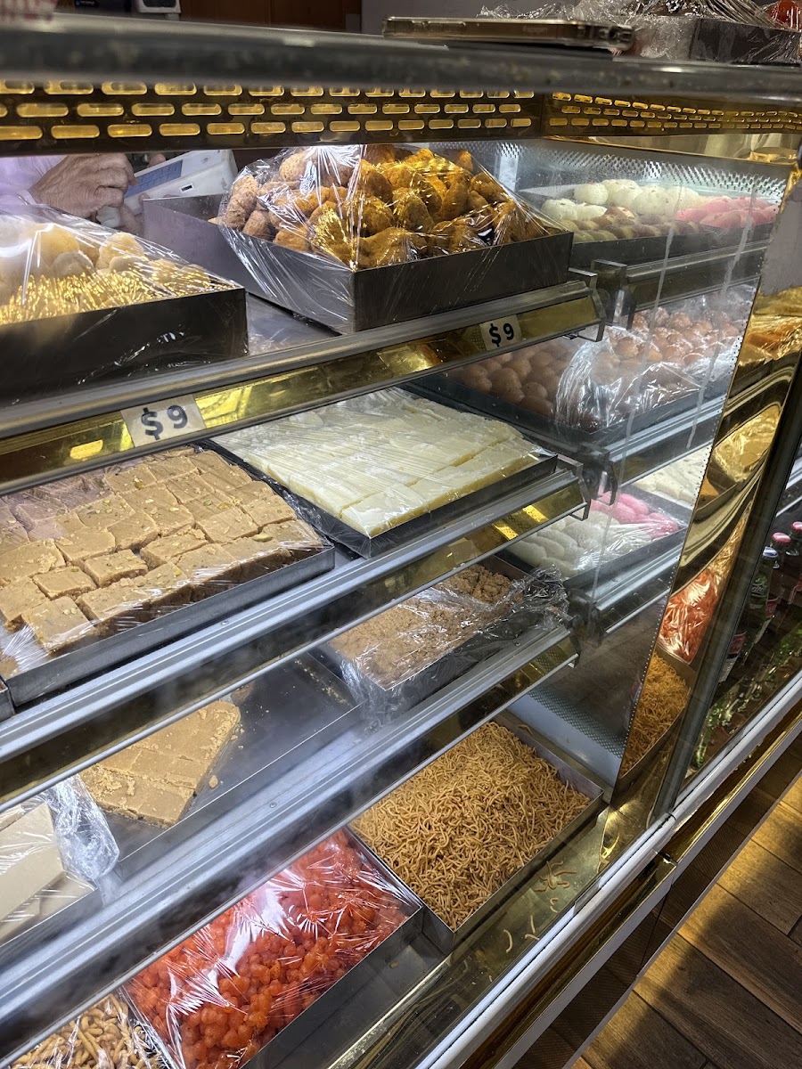 Punjabi Dhaba Hicksville - Photo 8