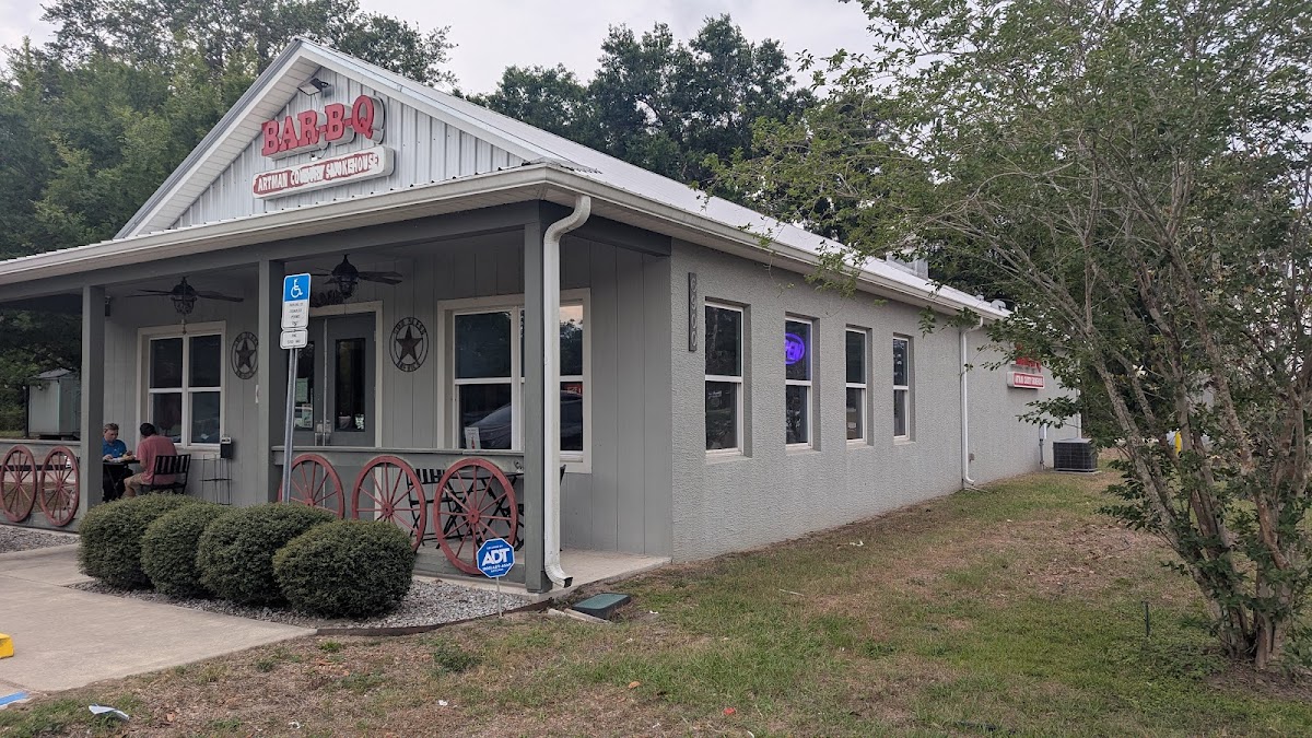 Artman Country Smokehouse - Photo 2