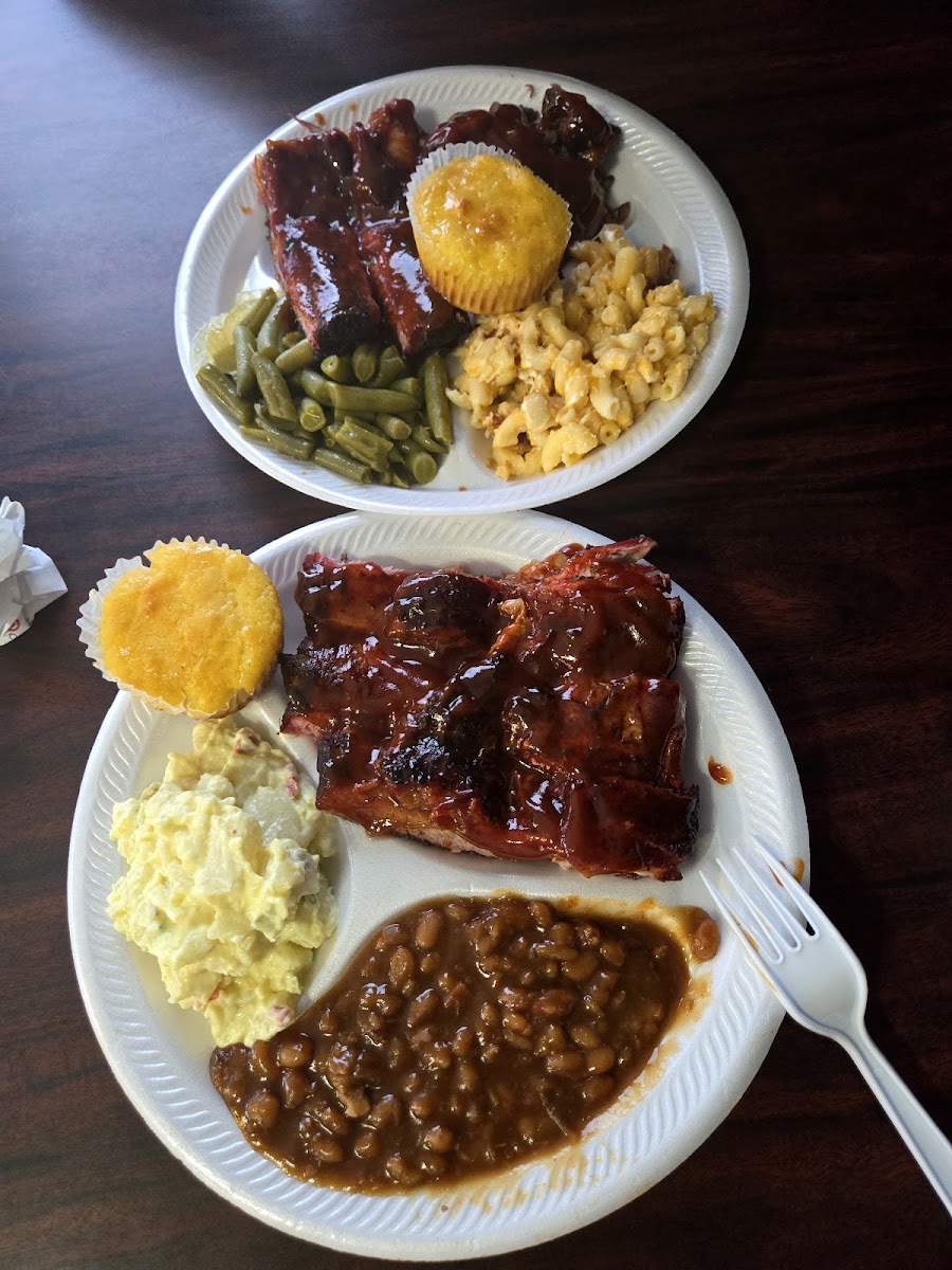 BJ’s Alabama BBQ! - Photo 7
