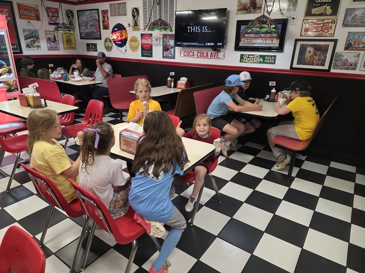 Spencer's Dairy Kream - Photo 2