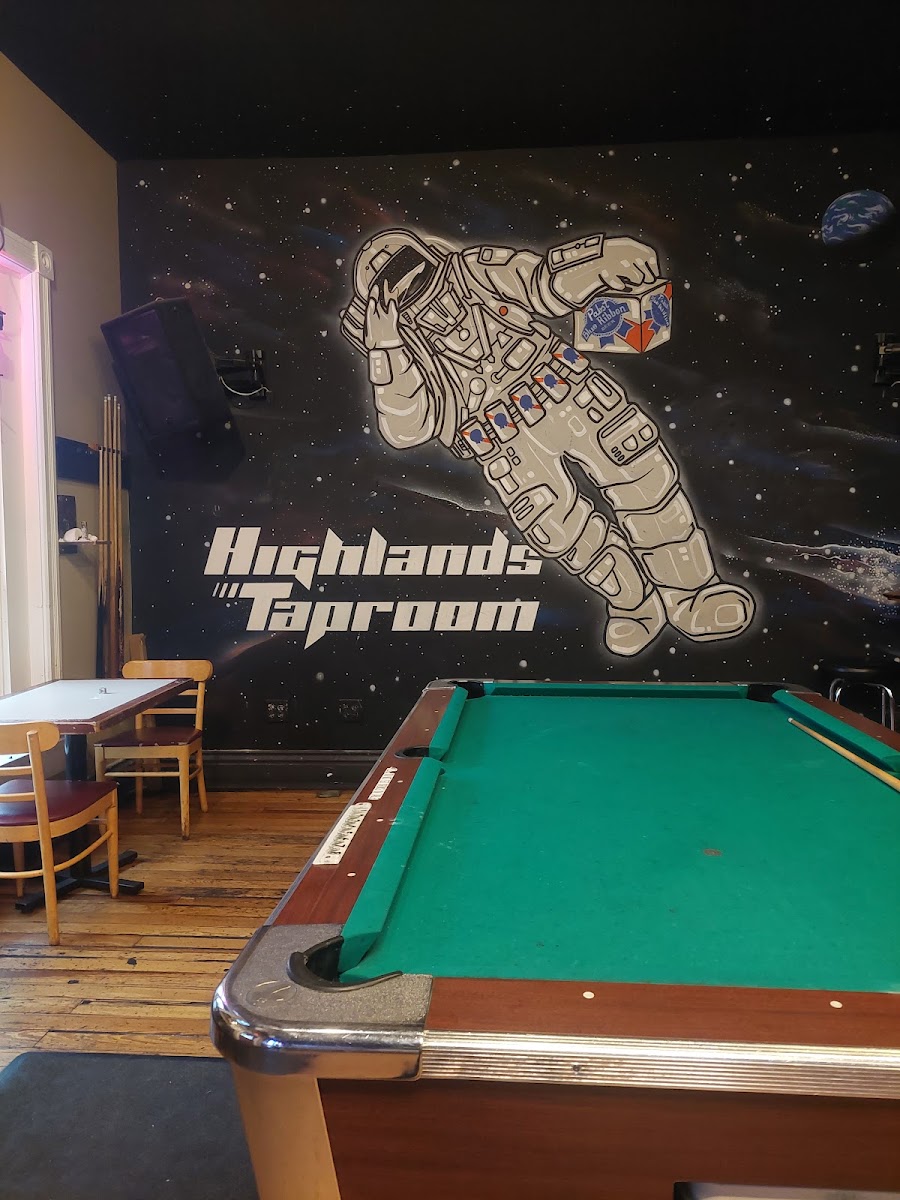 Highlands Tap Room - Photo 1