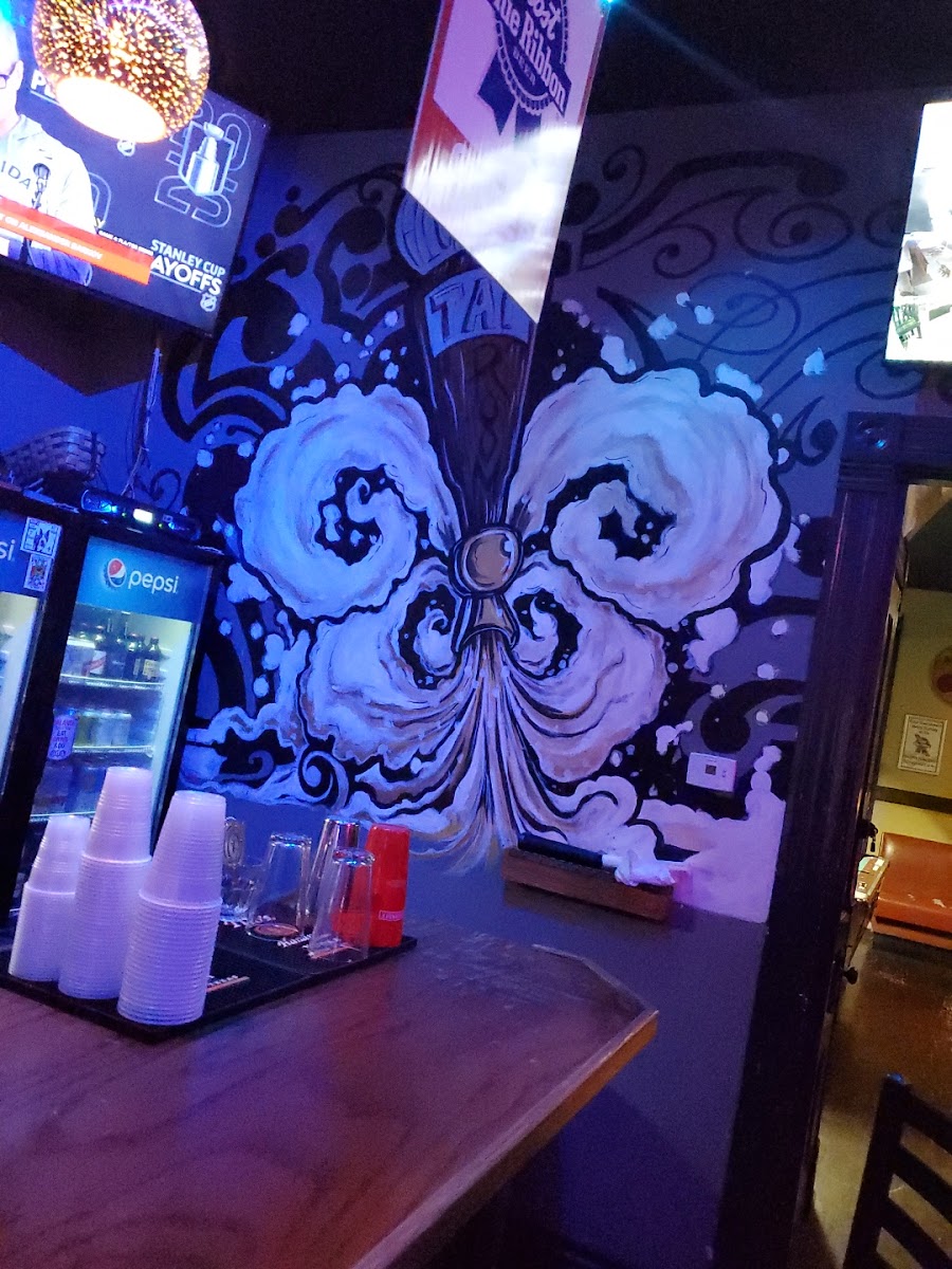 Highlands Tap Room - Photo 4