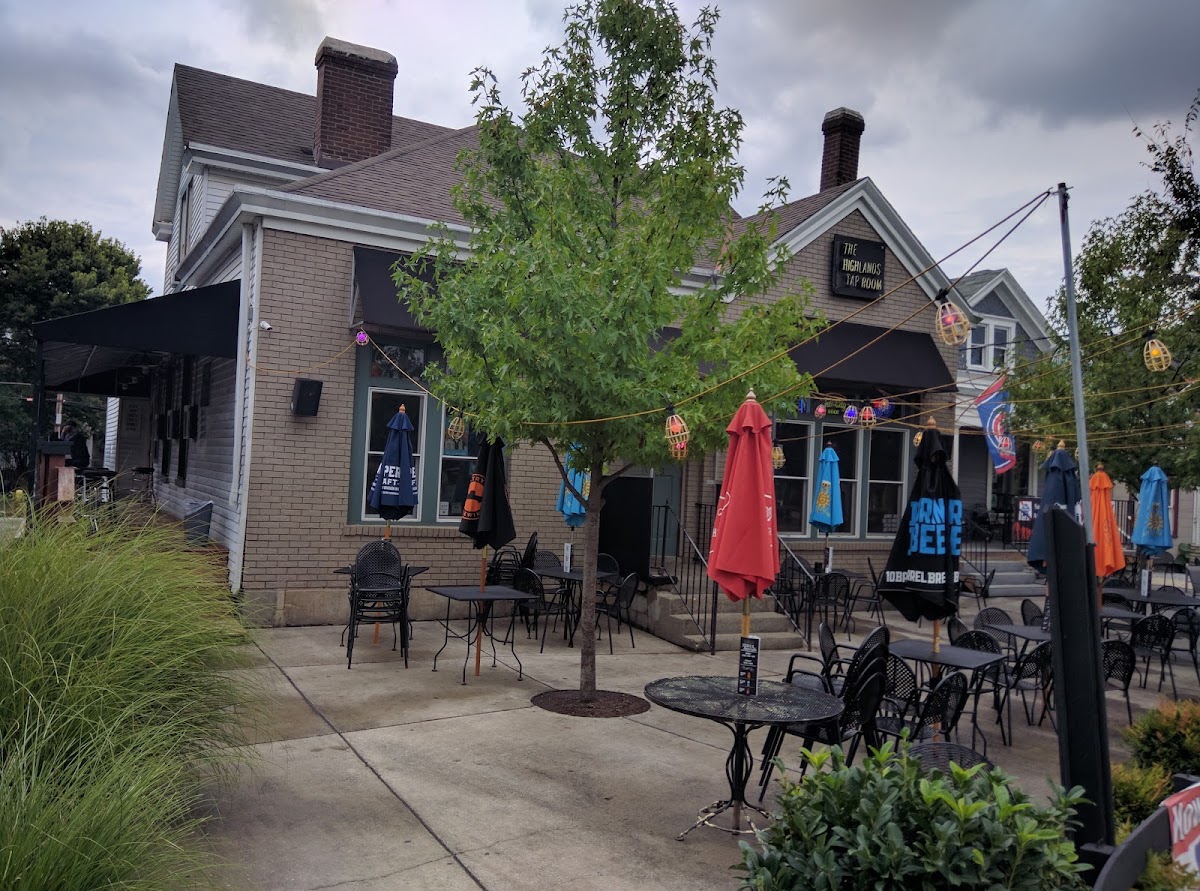 Highlands Tap Room - Photo 7