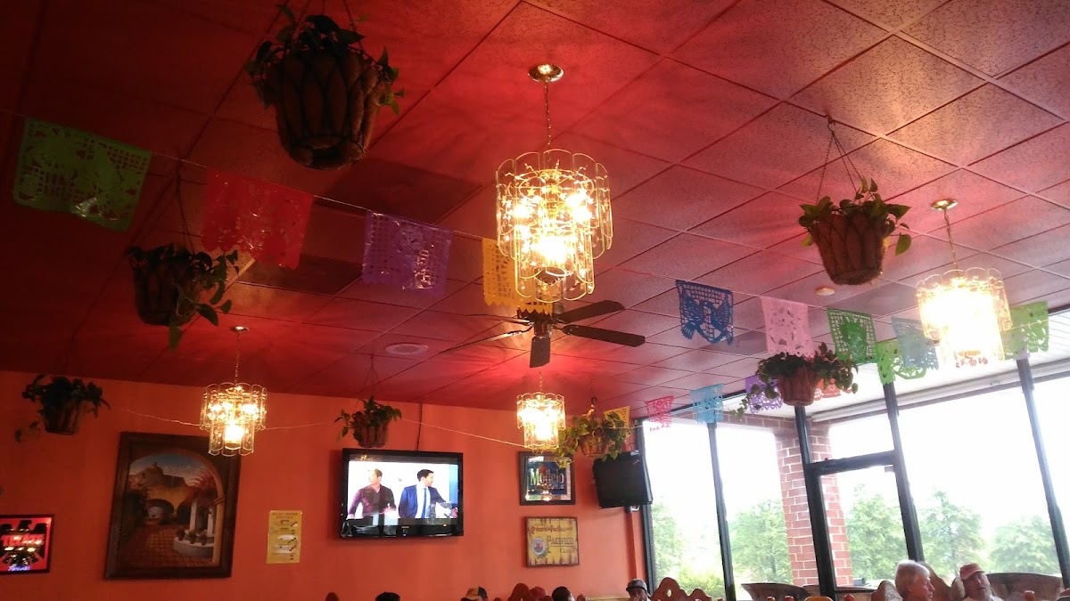 Monte De Rey Mexican Restaurant - Photo 5