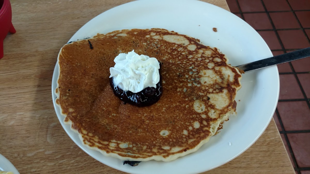 Eddie's Bakery and Restaurant - Photo 5