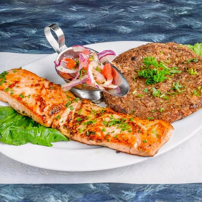 Salmon & Salmon Restaurant - Photo 4