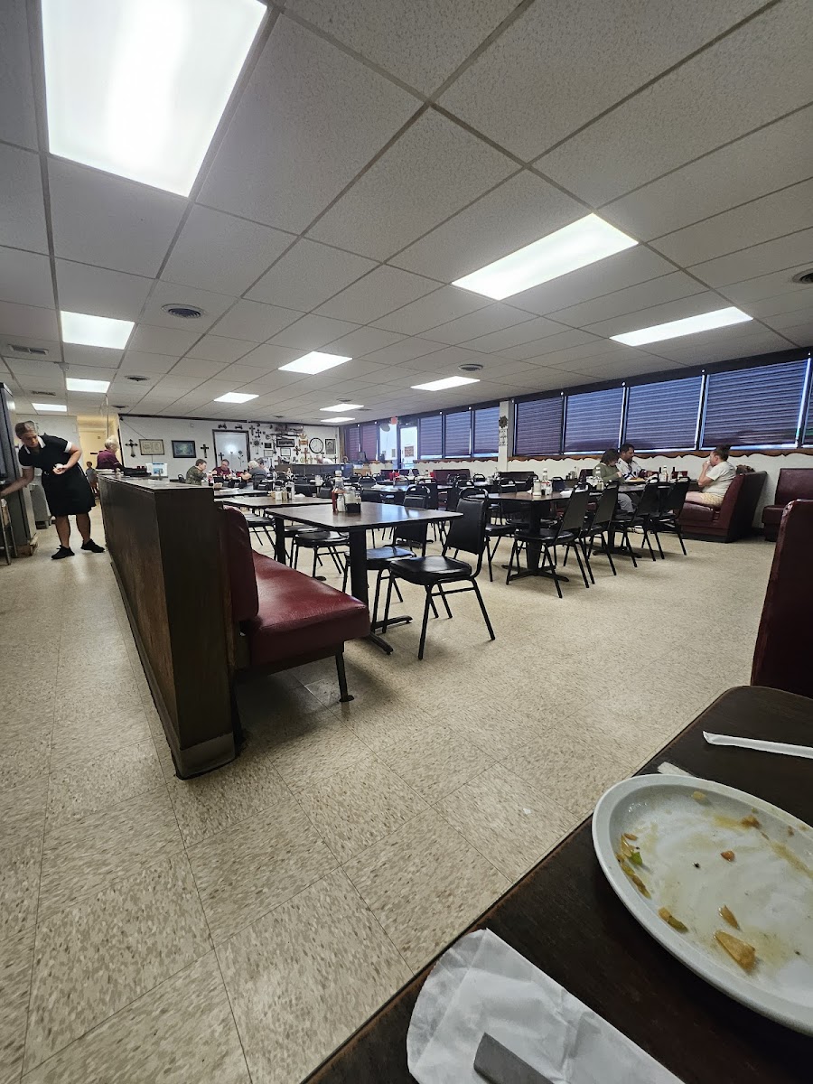 Curtis Watson's Catfish Restaurant - Photo 4