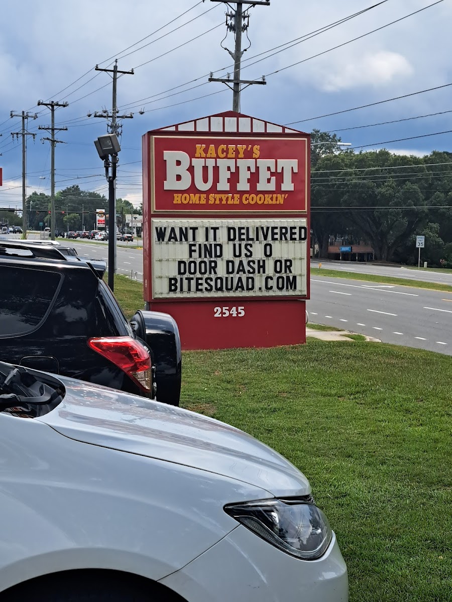 Kacey's Buffet - Photo 4