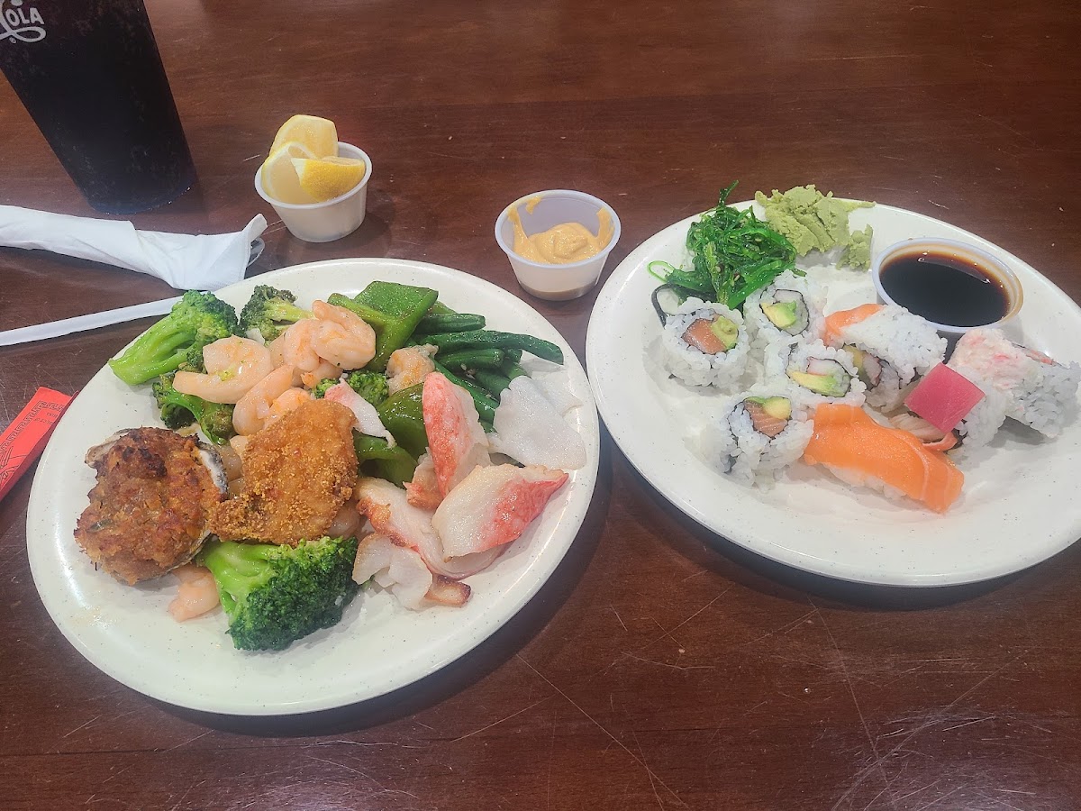 Royal Sushi Buffet - Photo 1