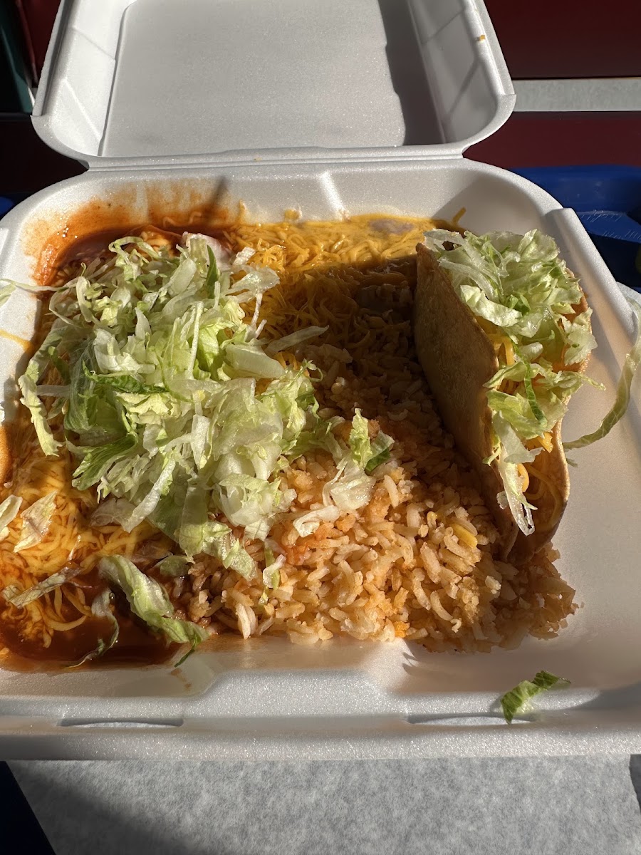 Beto's Mexican Food - Photo 1