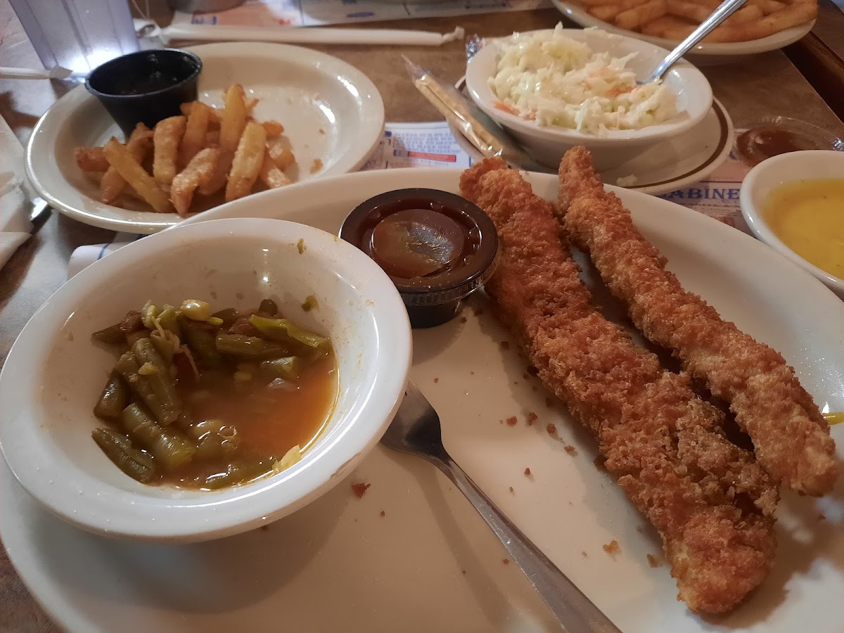 Benjamin's Restaurant - Photo 8