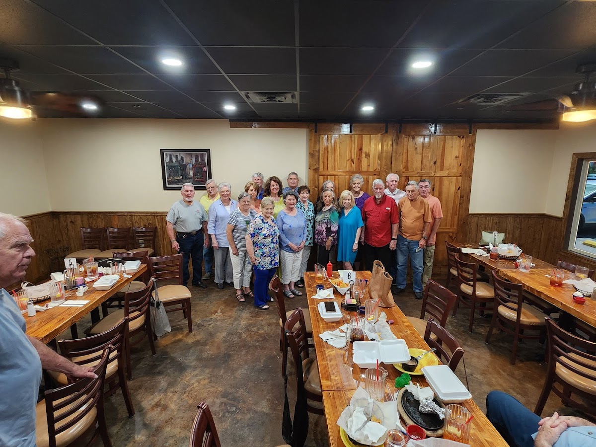 Joses Restaurant & Grill - Photo 9