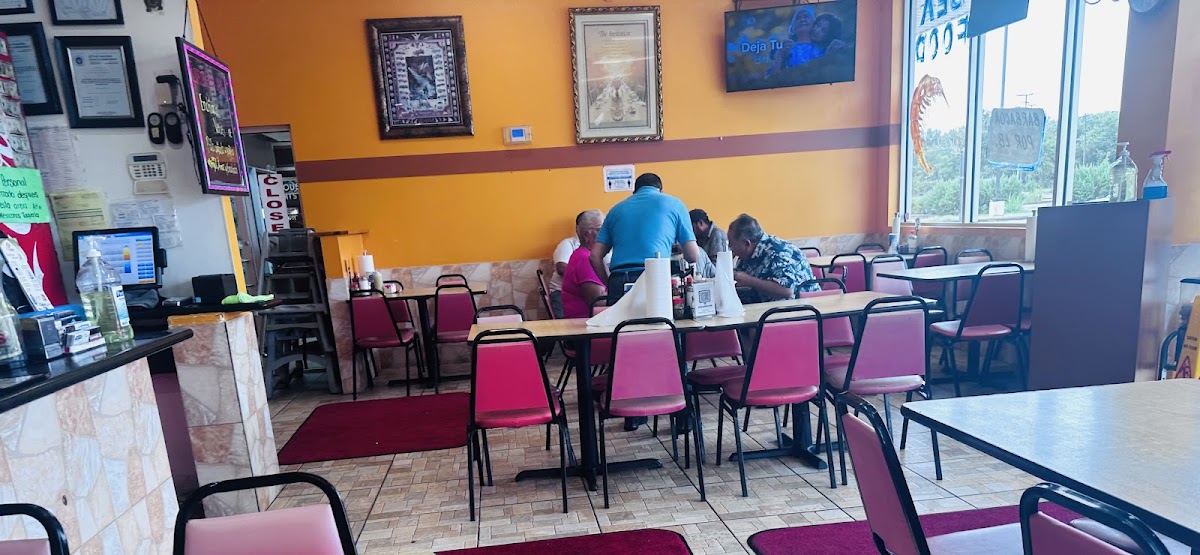 Mexicanos Taqueria - Photo 2