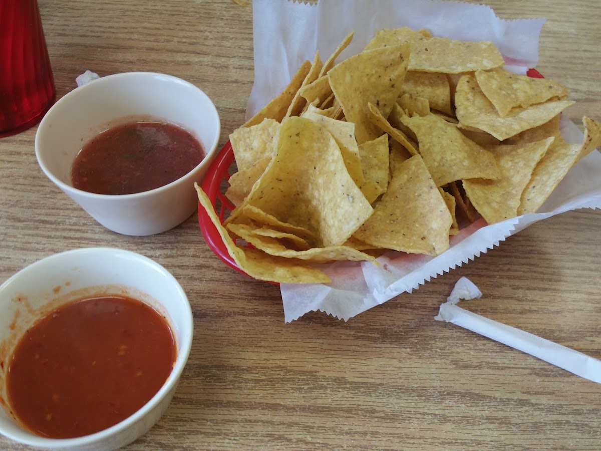 Mexicanos Taqueria - Photo 3