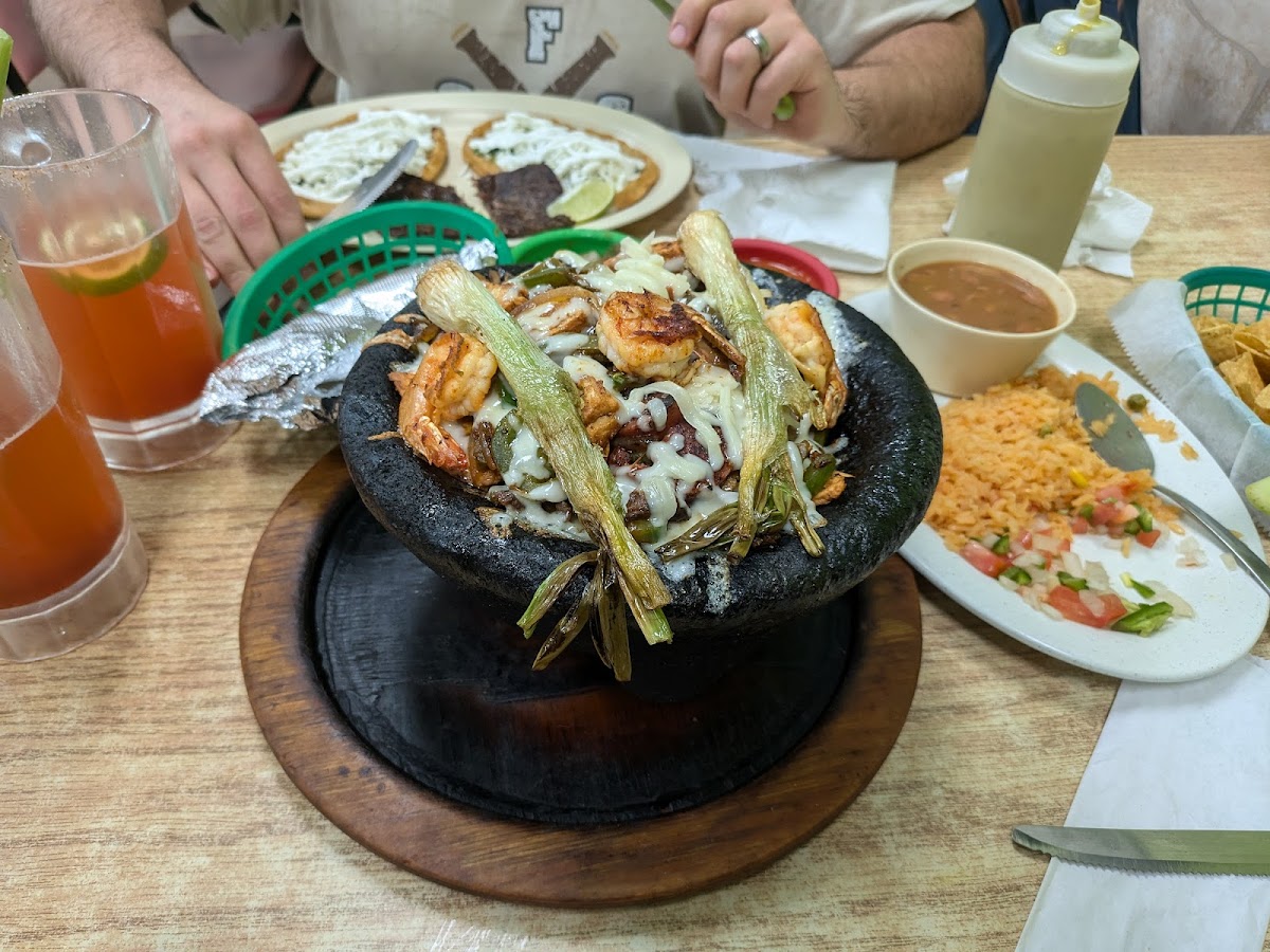 Mexicanos Taqueria - Photo 5