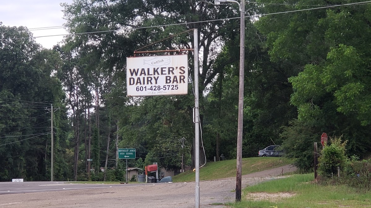 Walker's Dairy Bar - Photo 5