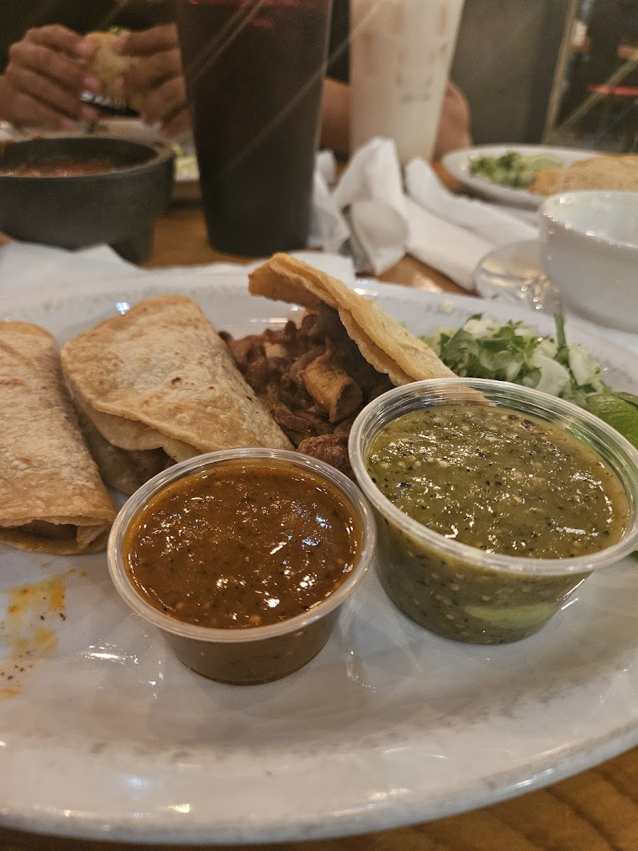 Taqueria Los Hermanos - Photo 1