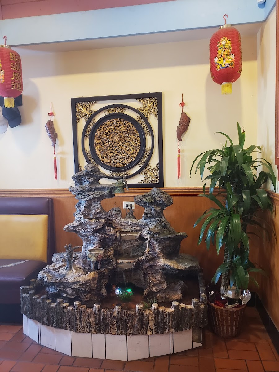 Golden China Buffet - Photo 2