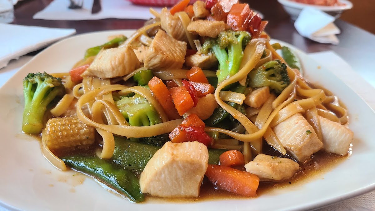 Sail Inn - Photo 1