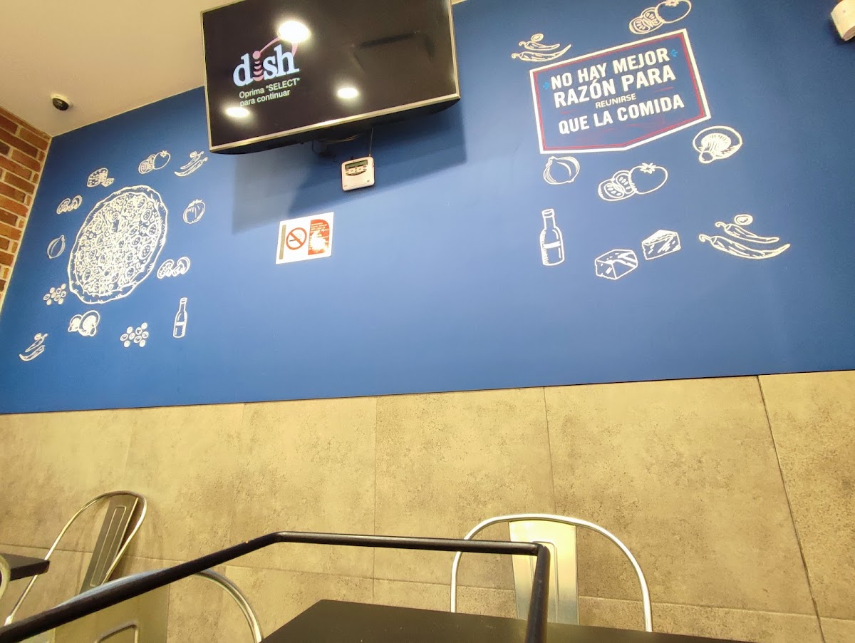 Domino's Toreo II - Photo 2