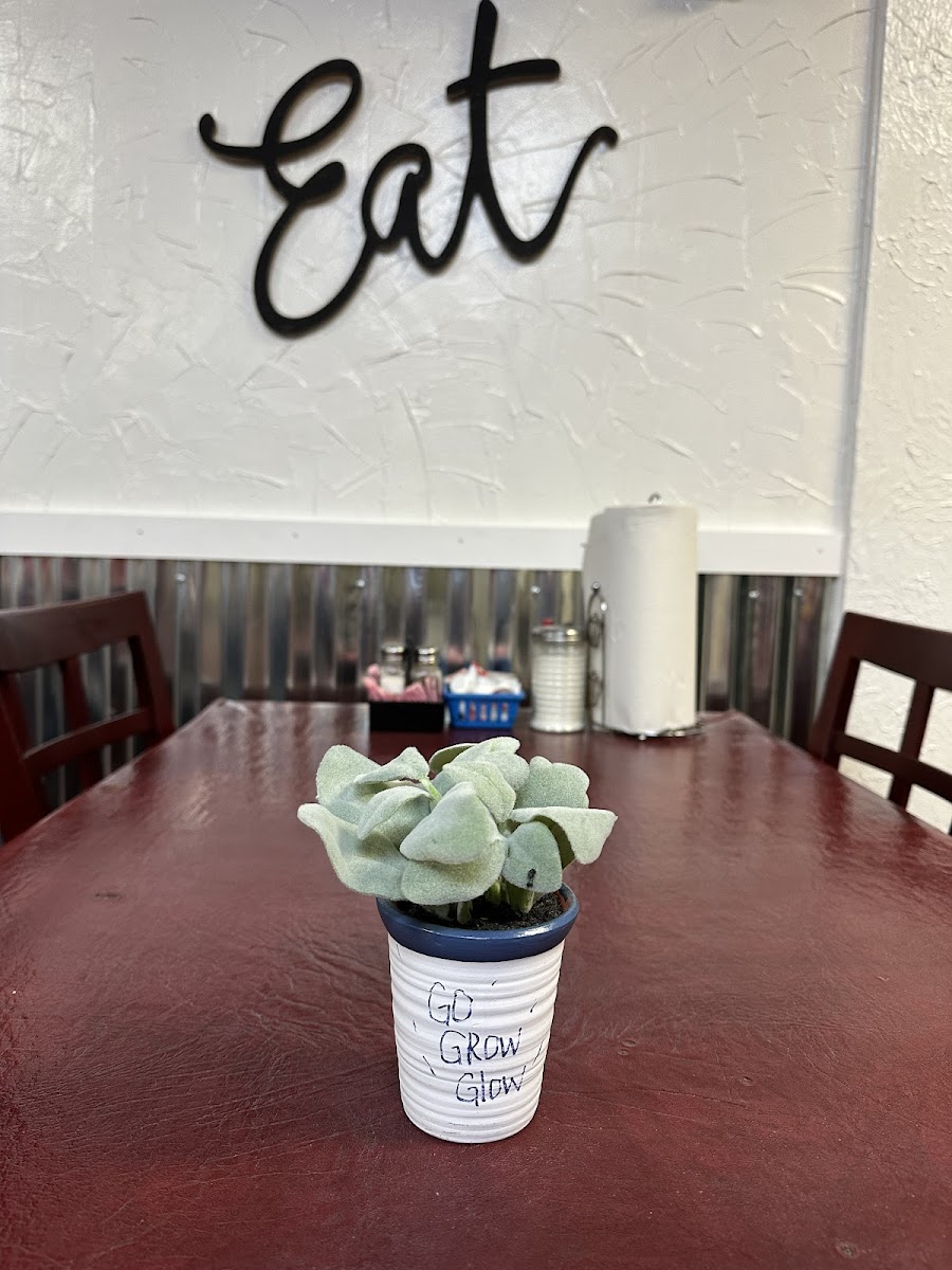 Peggy's Country Cafe - Photo 1
