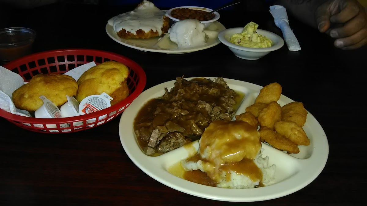 Peggy's Country Cafe - Photo 5