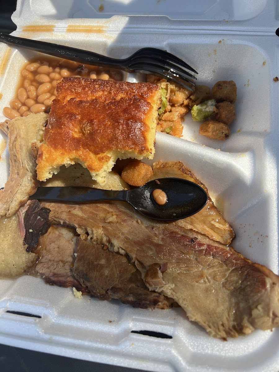 Paul Latham's Meat & Bar-B-Que - Photo 4