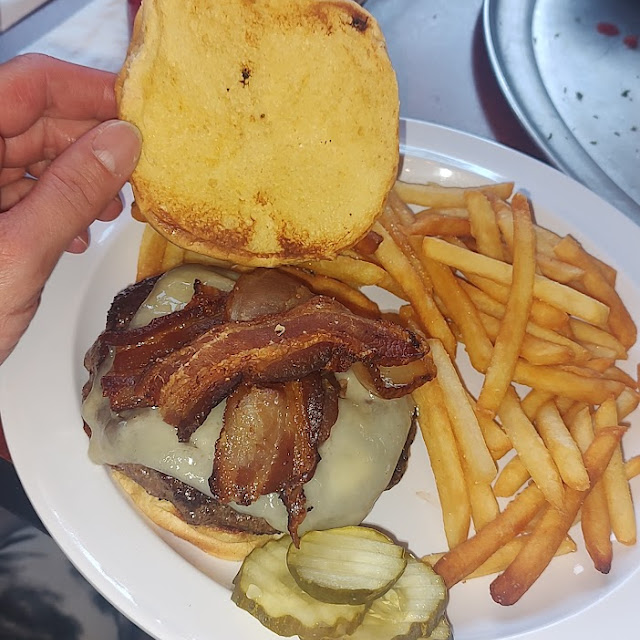 Bacon Cheeseburger